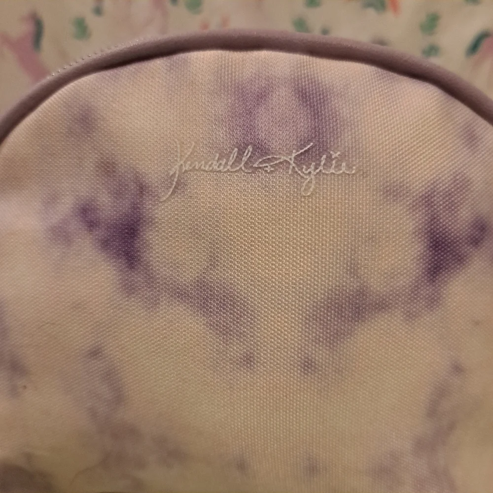 NWOT Kendall & Kylie Purple Cloud TyeDye Travel Cosmetic Makeup Beauty Pouch Bag